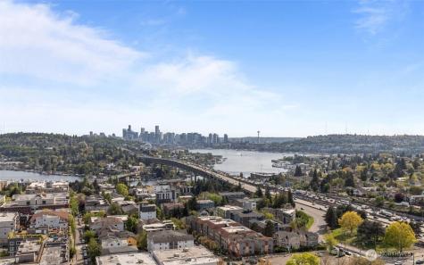 4540 8th Avenue NE Seattle WA 98105