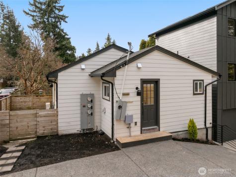 14321 Interlake Avenue N Seattle WA 98133