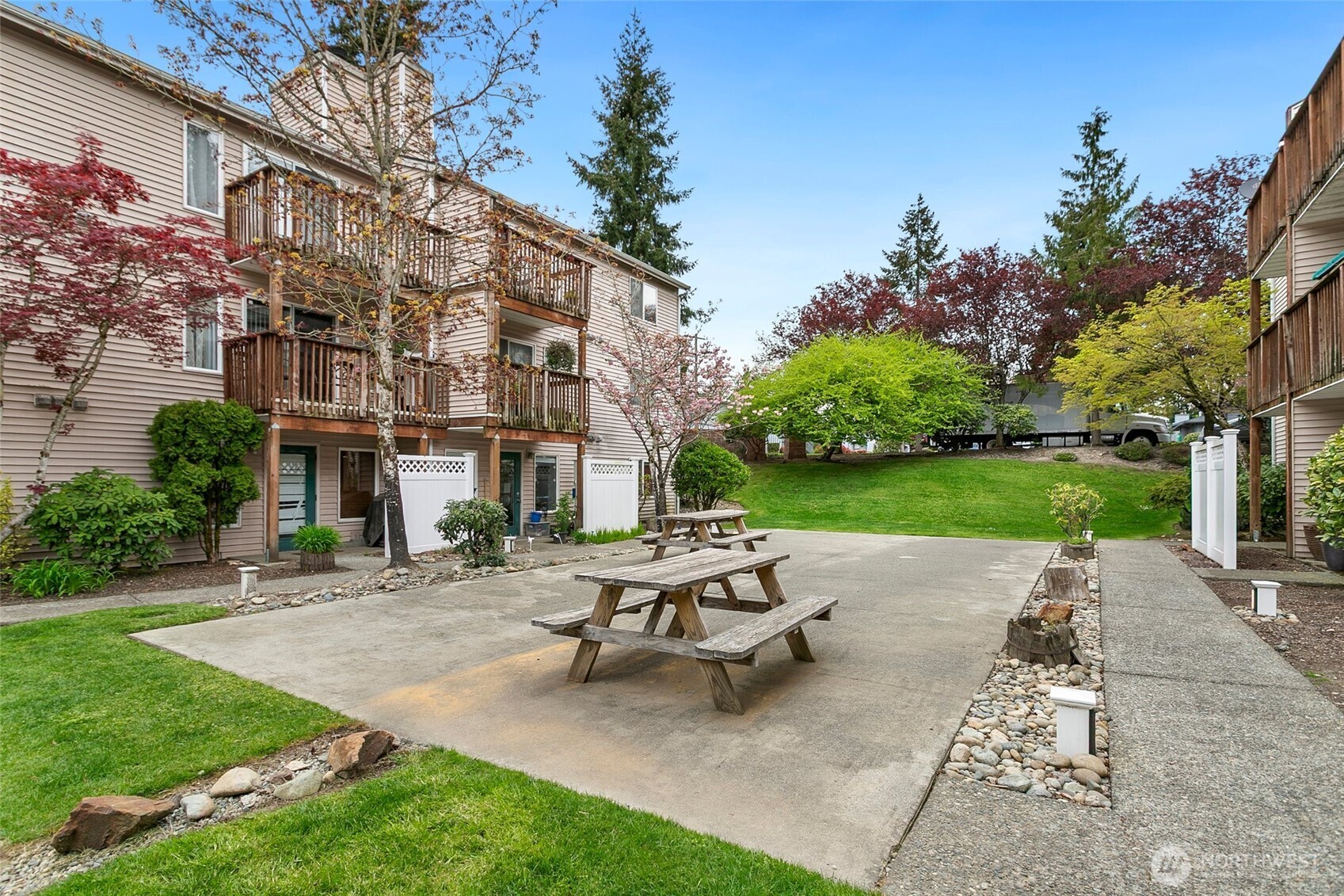 1825 S 330th Street Federal Way WA 98003
