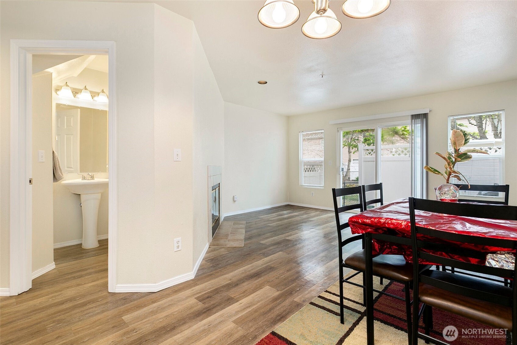 1825 S 330th Street Federal Way WA 98003