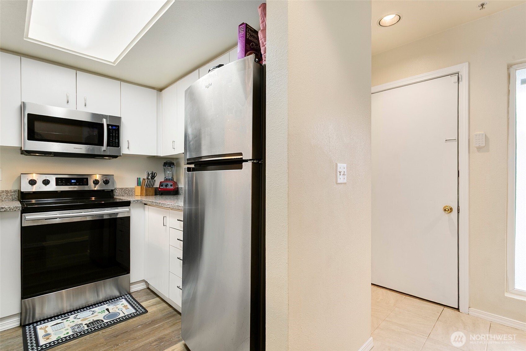 1825 S 330th Street Federal Way WA 98003