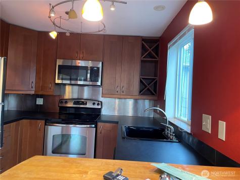 731 N 94th Street Seattle WA 98103