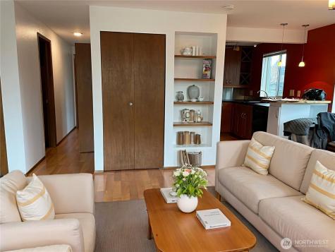 731 N 94th Street Seattle WA 98103