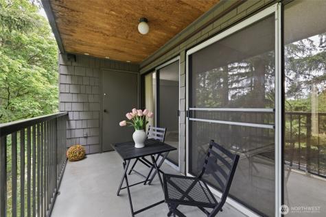 6702 139th Avenue NE Redmond WA 98052