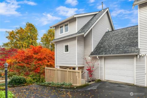 3827 22nd Seattle WA 98106