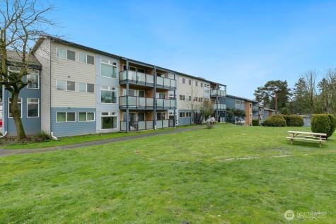 15146 65th Avenue S Tukwila WA 98188