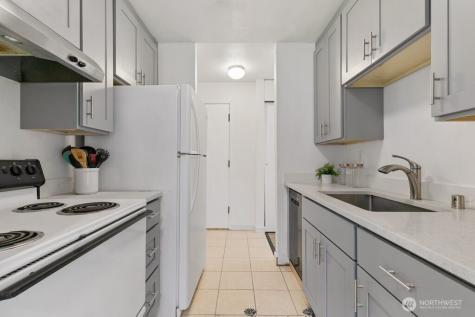 15146 65th Avenue S Tukwila WA 98188