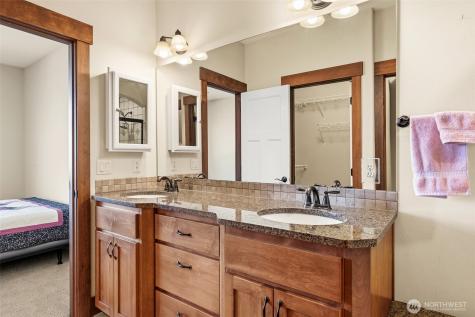 1051 N Baker Avenue East Wenatchee WA 98802
