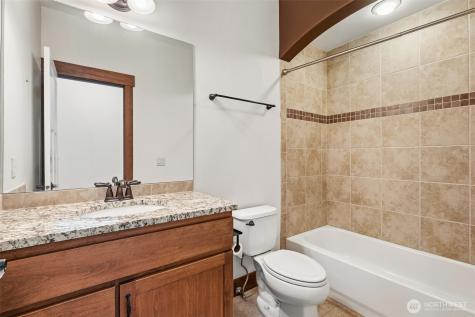 1051 N Baker Avenue East Wenatchee WA 98802