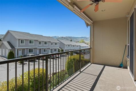 1051 N Baker Avenue East Wenatchee WA 98802