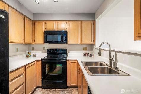 927 132nd Street SW Everett WA 98204