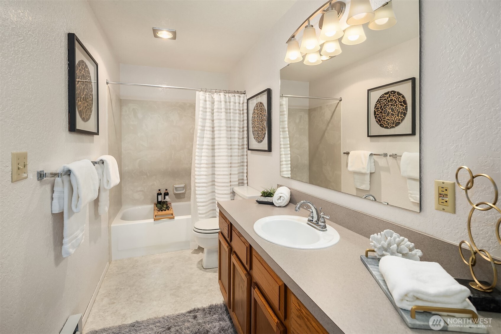 7518 24th Avenue NW Seattle WA 98117