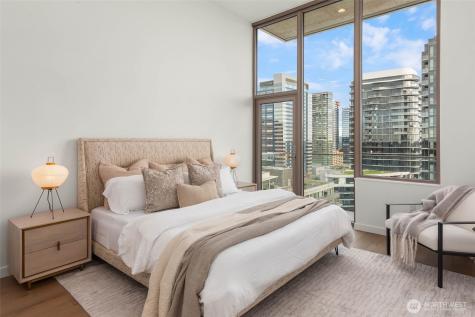 10232 NE 10th Street Bellevue WA 98004