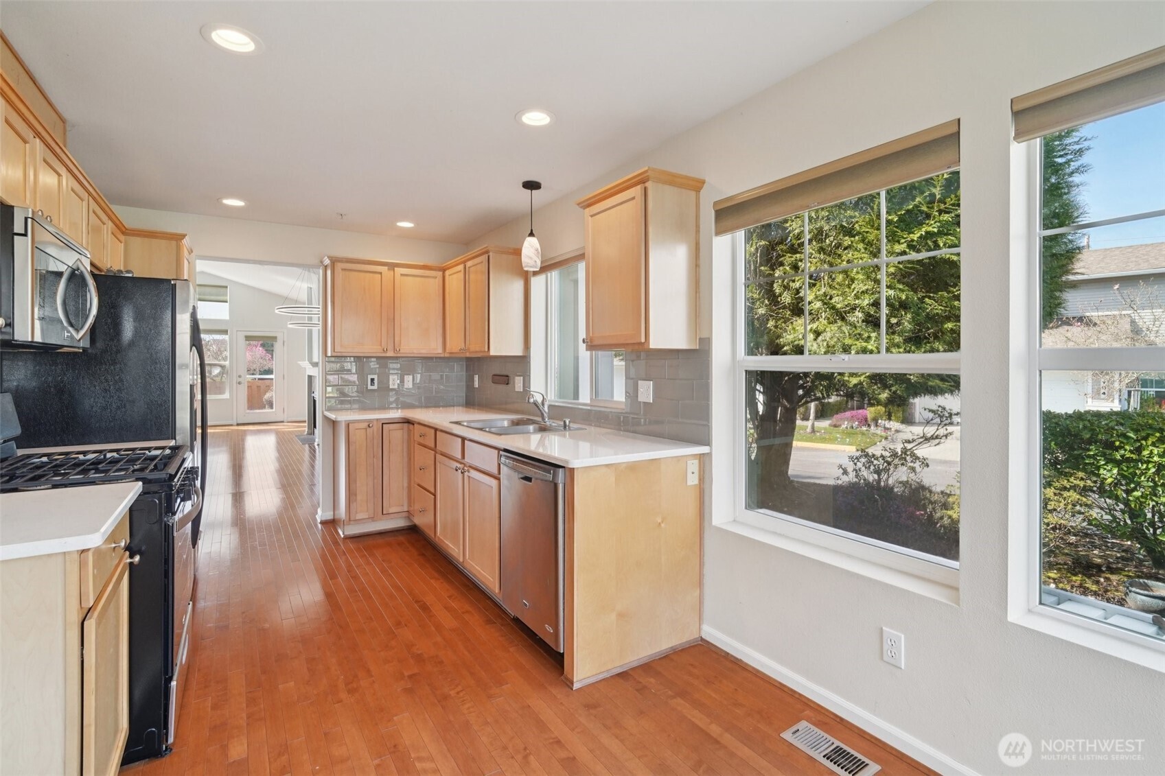 5909 Panorama Drive SE Auburn WA 98092
