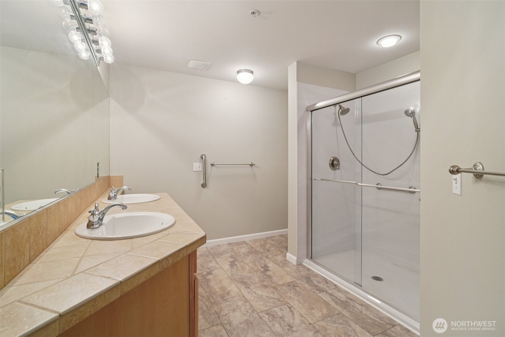 5909 Panorama Drive SE Auburn WA 98092