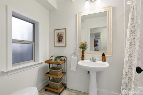 117 John Street Seattle WA 98109