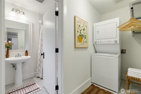 117 John Street Seattle WA 98109