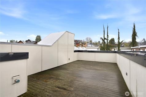 7433 4th Avenue NE Seattle WA 98115