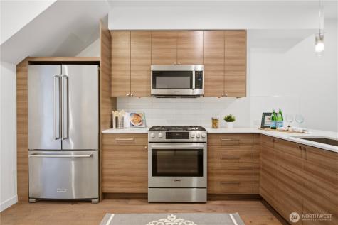 7433 4th Avenue NE Seattle WA 98115