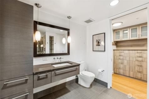 820 Blanchard Street Seattle WA 98121