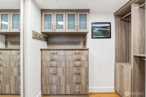 820 Blanchard Street Seattle WA 98121