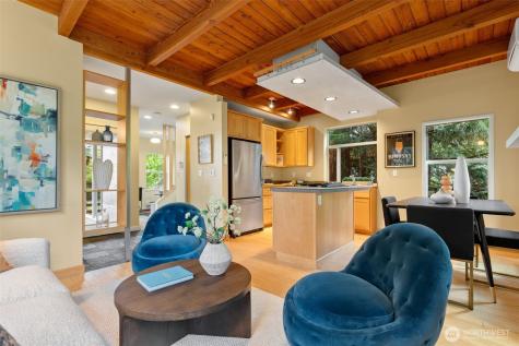 20215 15th Avenue NW Shoreline WA 98177