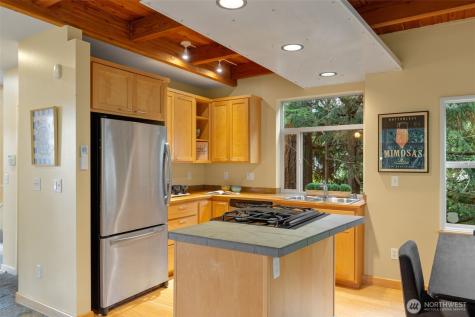 20215 15th Avenue NW Shoreline WA 98177