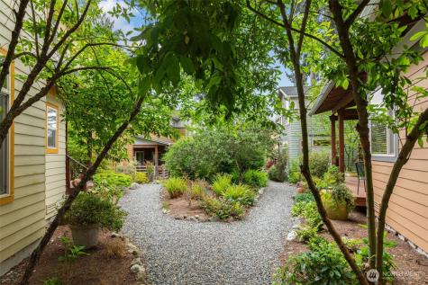20215 15th Avenue NW Shoreline WA 98177