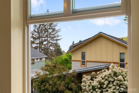 20215 15th Avenue NW Shoreline WA 98177