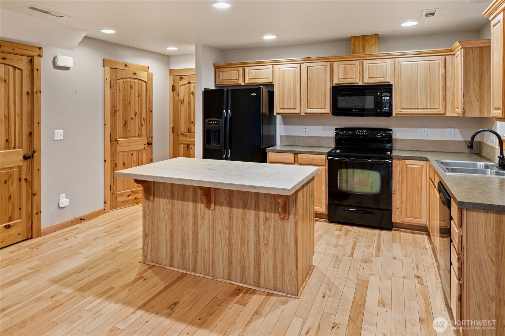 231 Clearwater Loop Ronald WA 98940