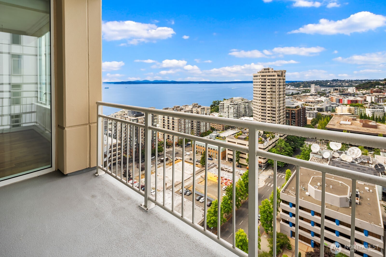 2600 2nd Avenue Seattle WA 98121