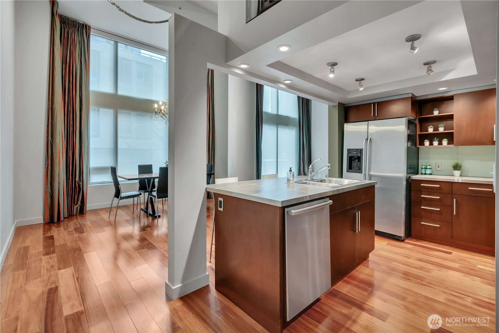 900 Lenora Street Seattle WA 98121