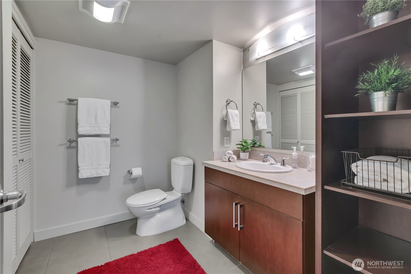 900 Lenora Street Seattle WA 98121