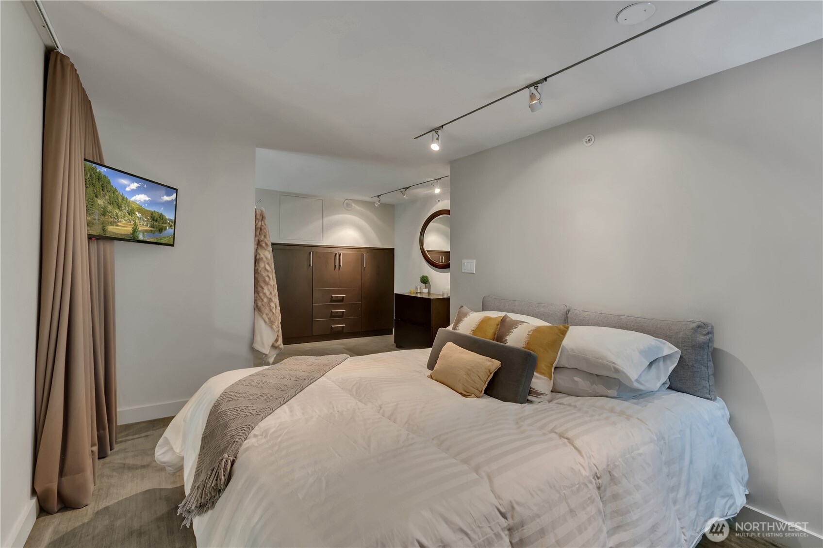 900 Lenora Street Seattle WA 98121