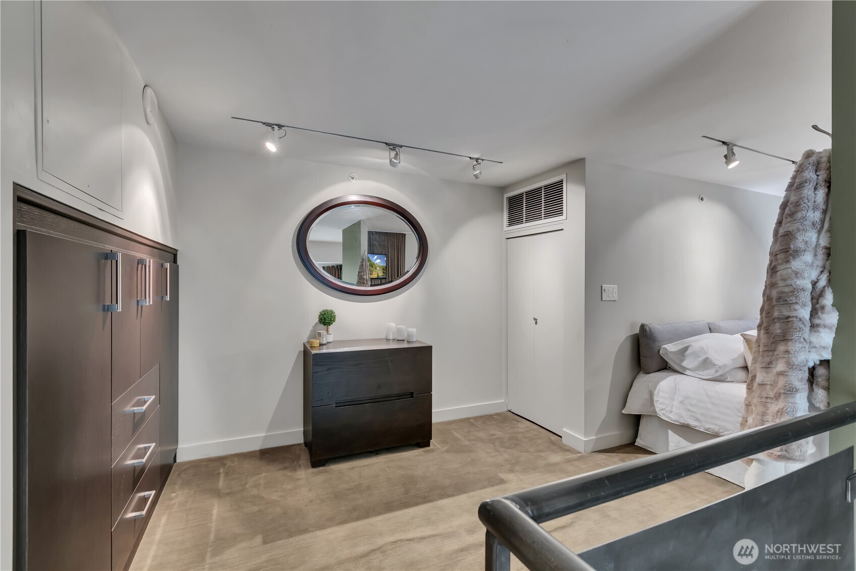 900 Lenora Street Seattle WA 98121