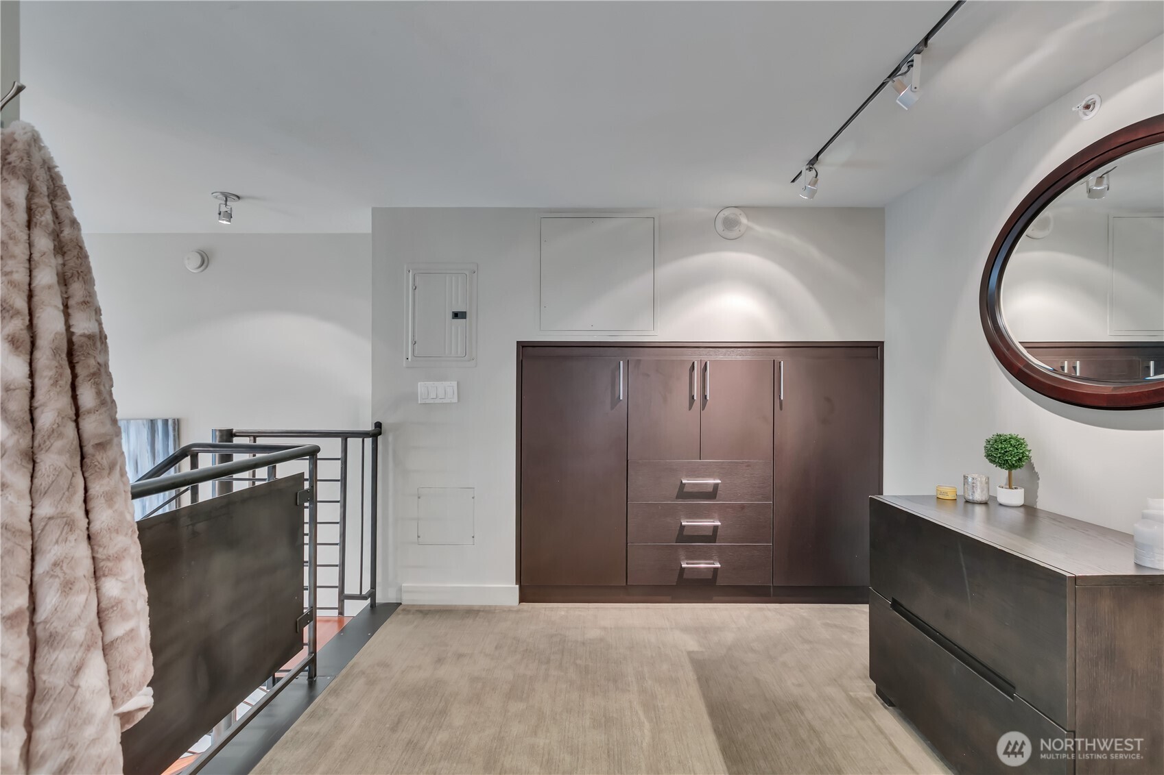 900 Lenora Street Seattle WA 98121