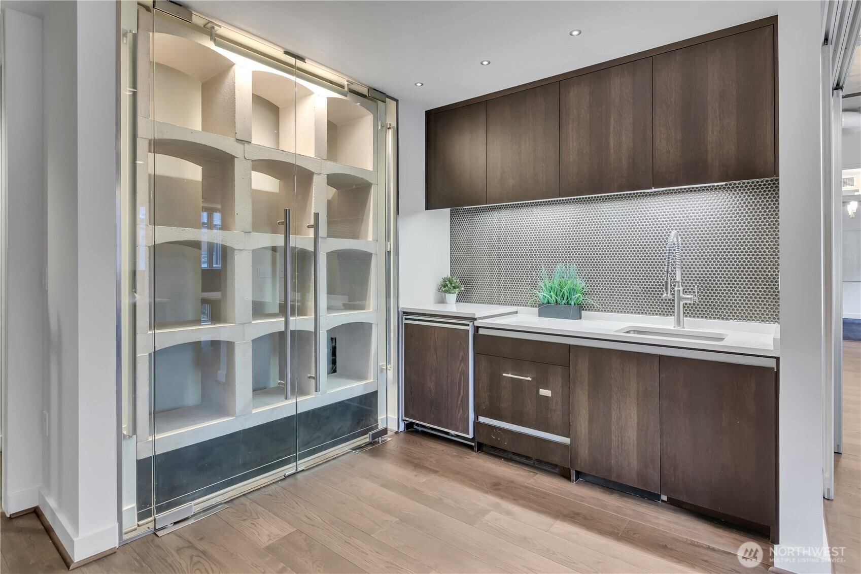 900 Lenora Street Seattle WA 98121