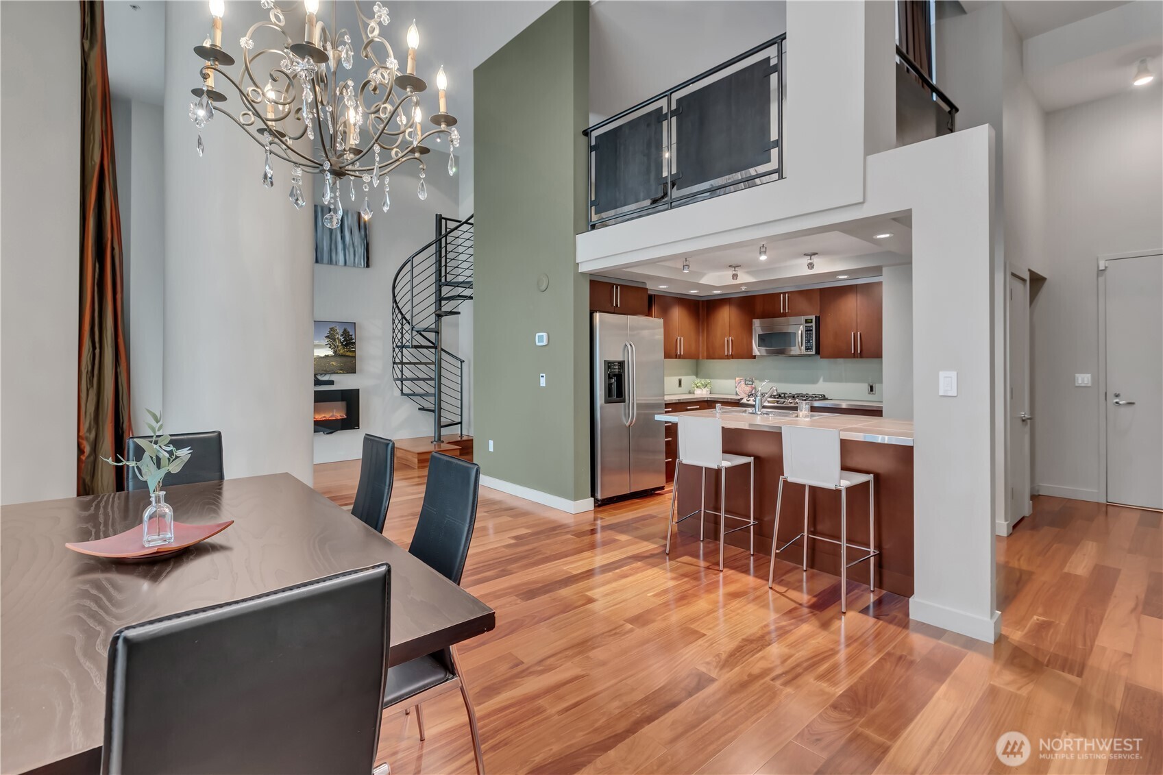 900 Lenora Street Seattle WA 98121