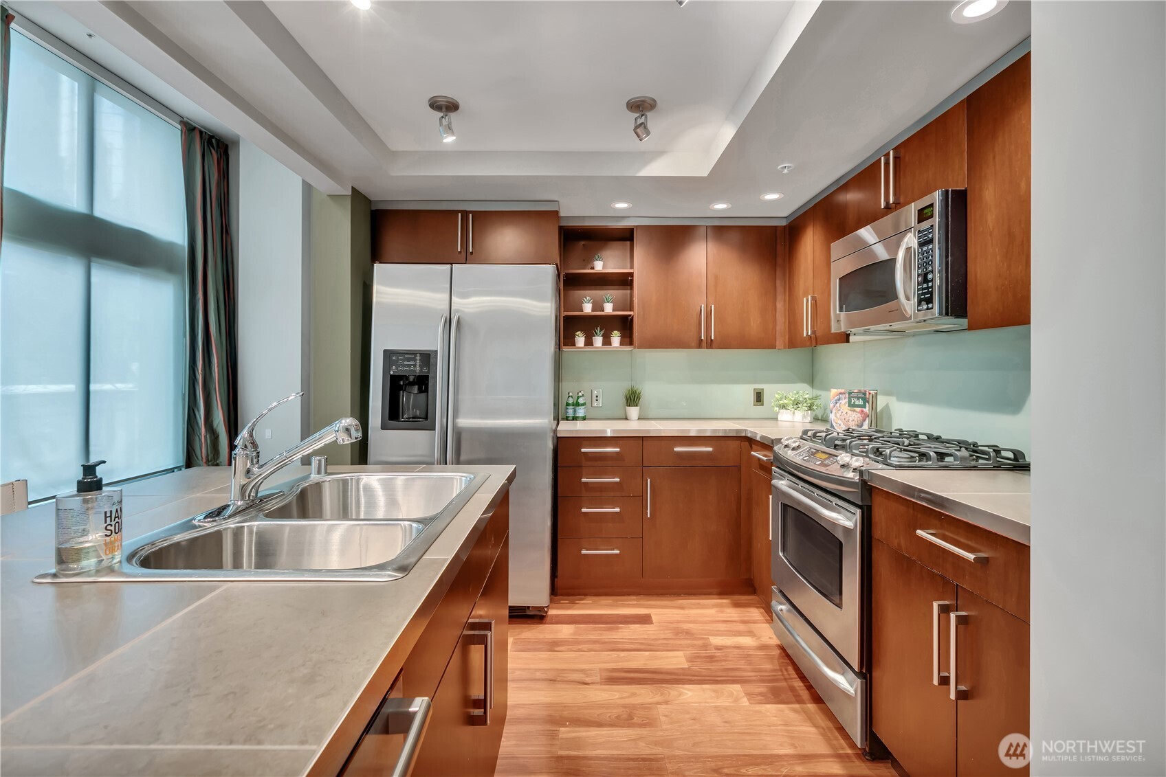 900 Lenora Street Seattle WA 98121