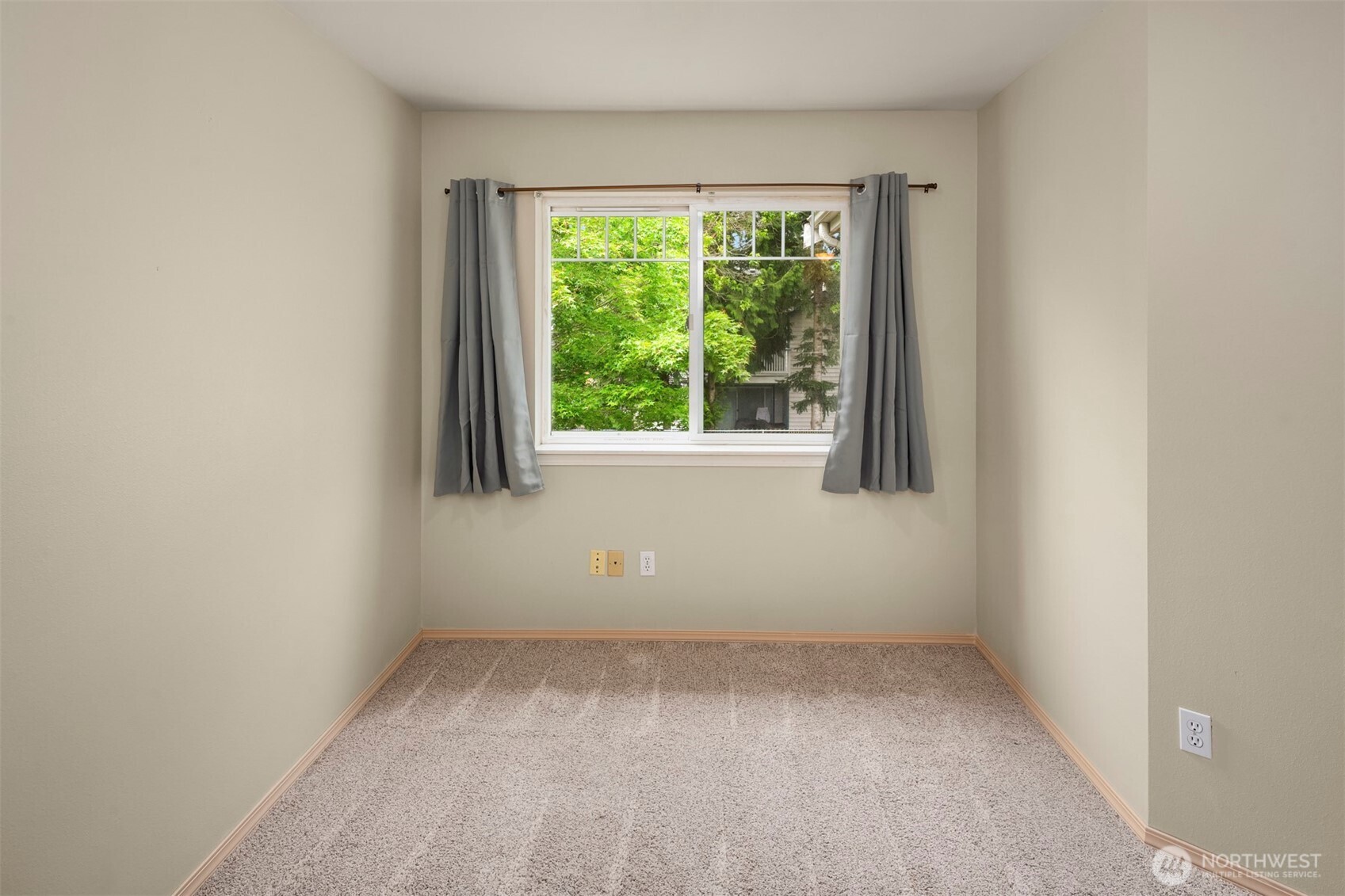 1006 37th Street SE Auburn WA 98002