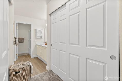 18505 SE Newport Way Issaquah WA 98027
