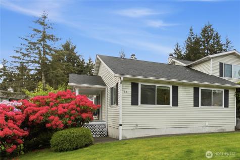 131 S 324th Place Federal Way WA 98003