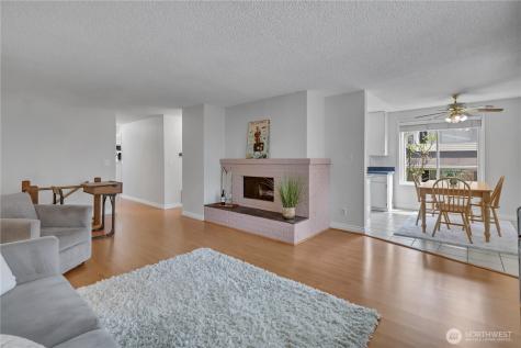 131 S 324th Place Federal Way WA 98003