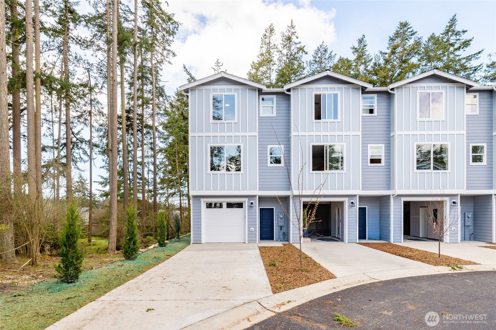 945 NW Heller Street Oak Harbor WA 98277
