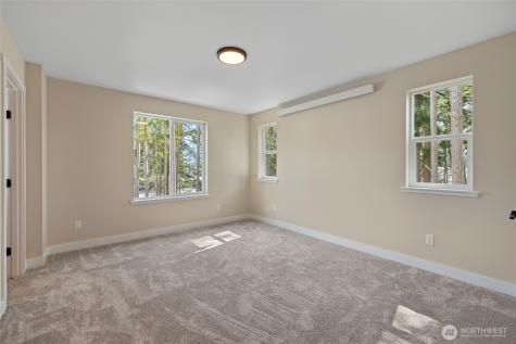 945 NW Heller Street Oak Harbor WA 98277