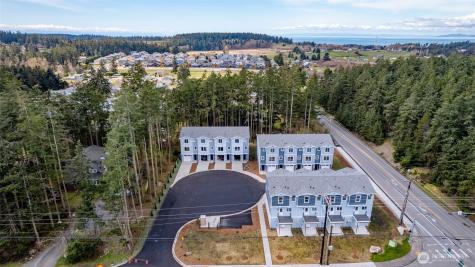 945 NW Heller Street Oak Harbor WA 98277