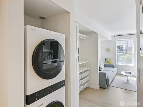 420 Valley Street Seattle WA 98109