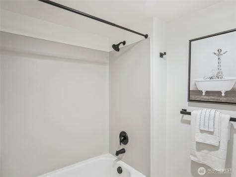 420 Valley Street Seattle WA 98109