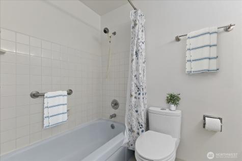 11006 NE 68th Street Kirkland WA 98033