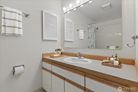 11006 NE 68th Street Kirkland WA 98033